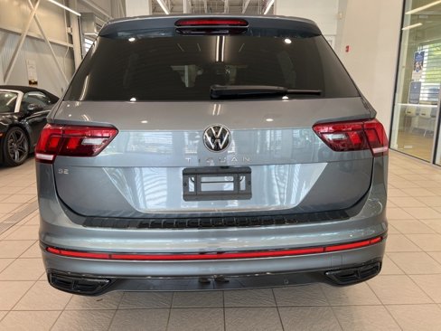 Used 2024 Volkswagen Tiguan SE R-Line image 7