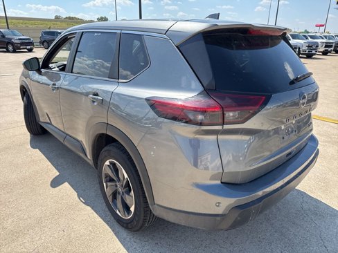 Used 2024 Nissan Rogue SV image 8