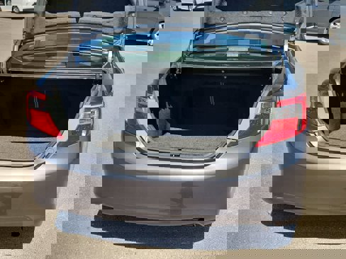 Used 2014 Toyota Camry L image 23