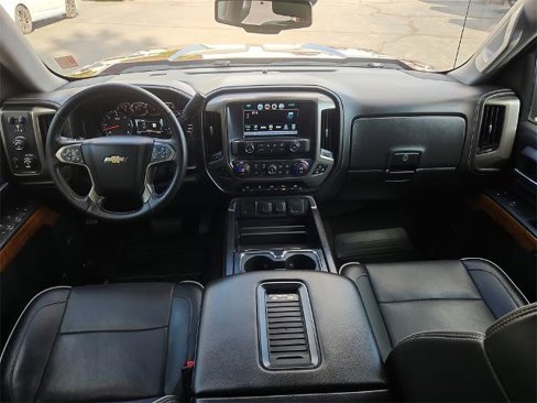 Used 2017 Chevrolet Silverado 1500 High Country image 2