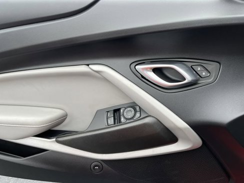 Used 2022 Chevrolet Camaro LT image 19