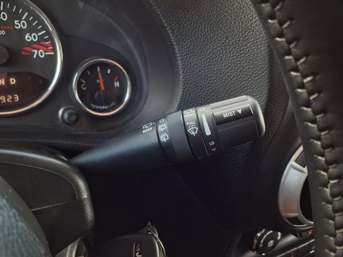 Used 2014 Jeep Wrangler Unlimited Rubicon image 18