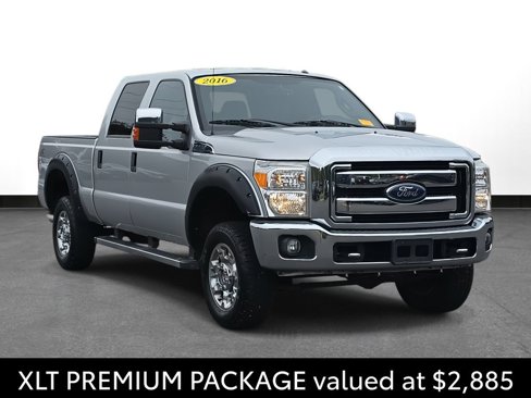 Used 2016 Ford F250 XLT w/ XLT Premium Package image 3