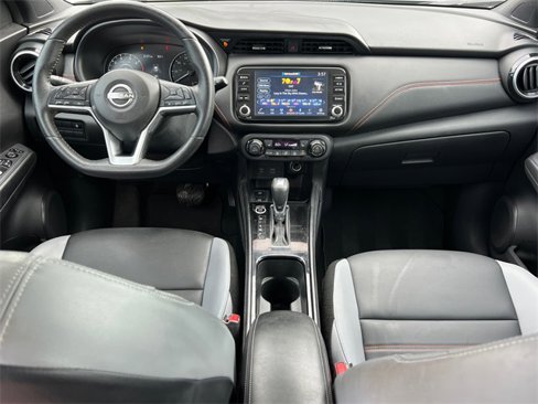 Used 2023 Nissan Kicks SR w/ SR Premium Package image 11