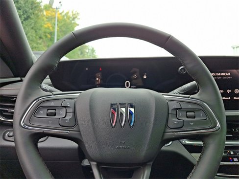 New 2025 Buick Envista Avenir image 15