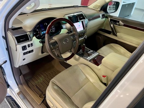 Used 2013 Lexus GX 460 Premium image 7