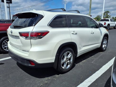 Used 2015 Toyota Highlander Limited image 2