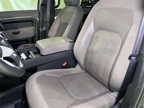 Used 2020 Land Rover Defender 110 First Edition image 18