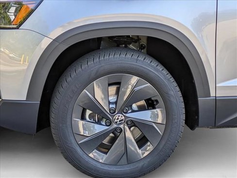 New 2025 Volkswagen Taos S image 10