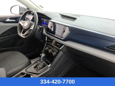 Certified 2024 Volkswagen Taos SE image 22