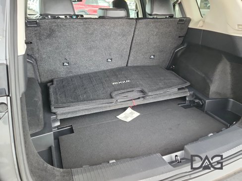 Used 2023 Nissan Rogue SL image 20