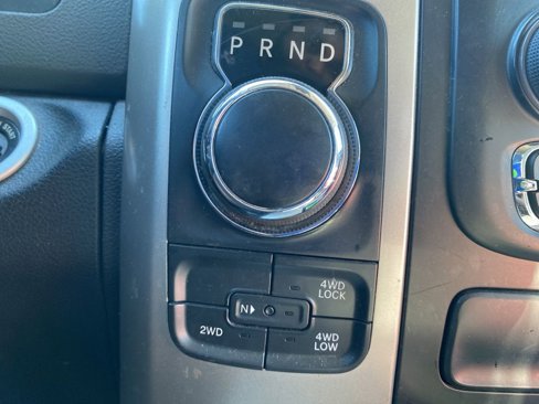 Used 2018 RAM 1500 SLT image 14