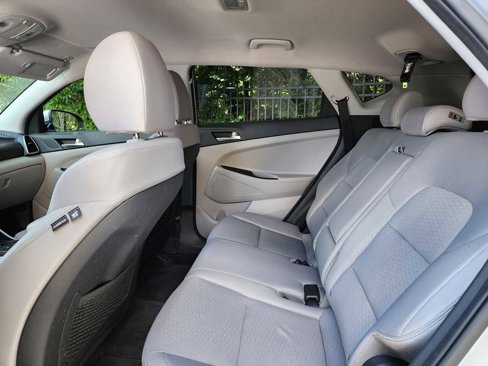Used 2019 Hyundai Tucson SE w/ Cargo Package image 7