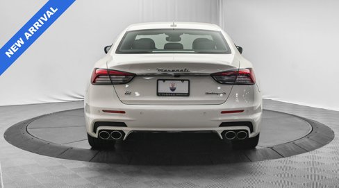 Used 2022 Maserati Quattroporte Modena Q4 image 6