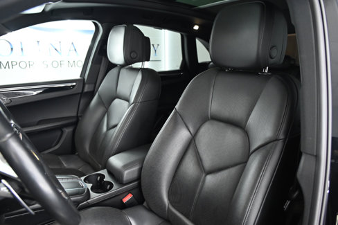Used 2016 Porsche Macan S image 16