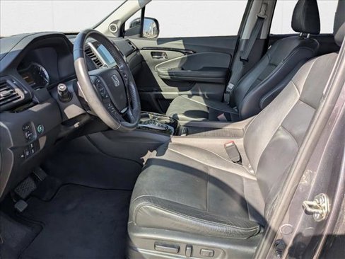 Used 2017 Honda Pilot Touring image 17