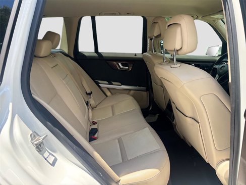 Used 2015 Mercedes-Benz GLK 350 2WD image 29