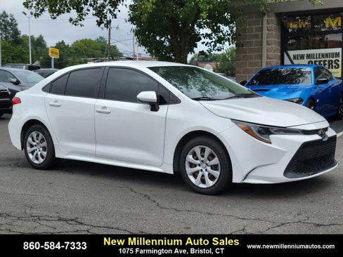 Used 2021 Toyota Corolla LE image 7