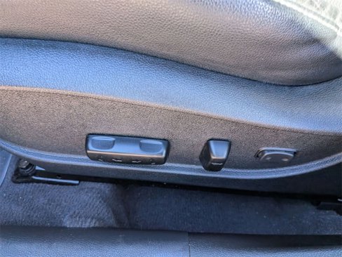 Used 2013 Hyundai Elantra Limited w/ Technology Pkg image 13