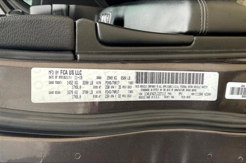 Used 2020 Jeep Grand Cherokee Laredo image 38