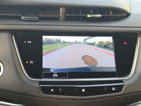 Used 2021 Cadillac XT5 Sportv w/ LPO, ONYX Package image 26