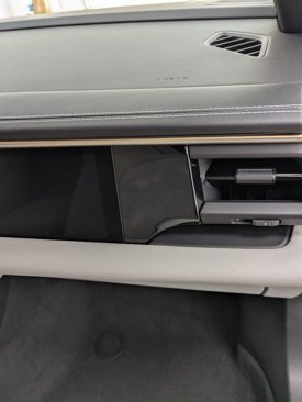 Used 2024 Porsche Macan 4 Electric image 18