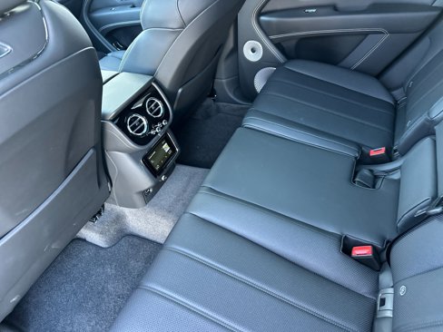 New 2025 Bentley Bentayga image 10