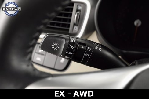 Used 2020 Kia Sorento EX image 28