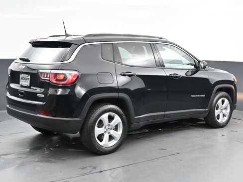 Used 2019 Jeep Compass Latitude w/ Popular Equipment Group image 7