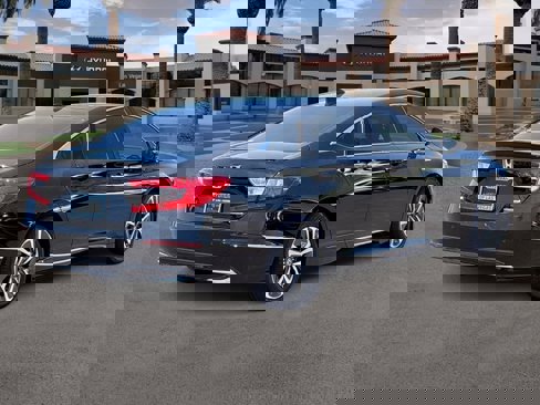 Used 2019 Honda Accord Touring image 8