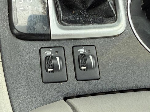 Used 2018 Toyota Highlander XLE image 24