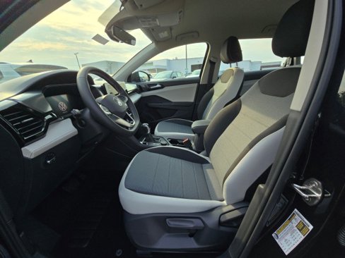 New 2025 Volkswagen Taos S image 22