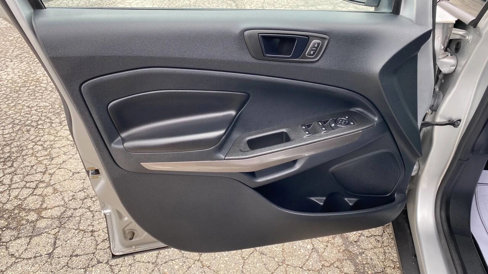 Used 2020 Ford EcoSport SES w/ SES Black Appearance Package image 13
