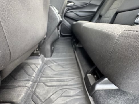 Used 2020 Chevrolet Equinox LT image 41