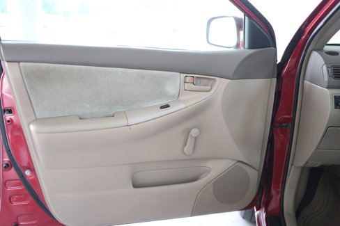 Used 2005 Toyota Corolla S image 22