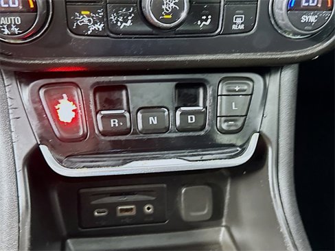 Used 2019 GMC Terrain SLT w/ Preferred Package image 14