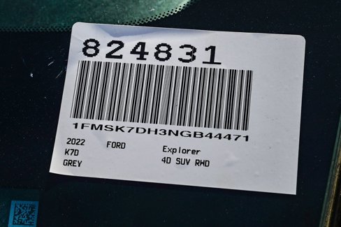 Used 2022 Ford Explorer XLT image 30