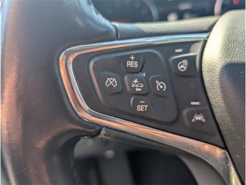 Used 2021 Chevrolet Equinox Premier image 17