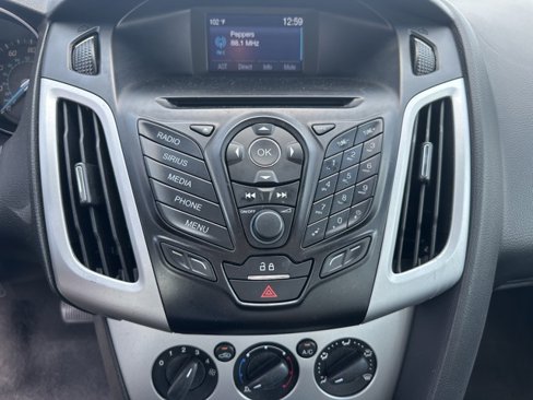 Used 2014 Ford Focus SE image 16