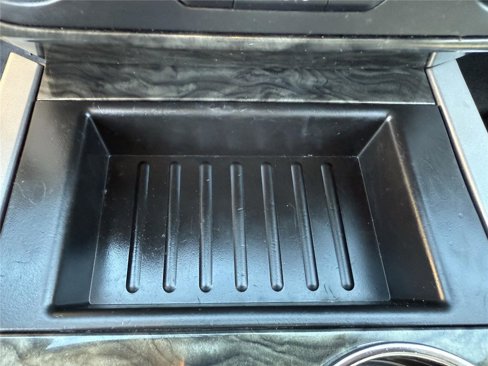 Used 2017 Ford Expedition Limited w/ Equipment Group 301A image 11