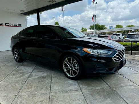 Used 2020 Ford Fusion SE image 4