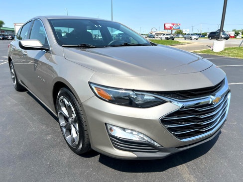 Used 2022 Chevrolet Malibu LT image 19