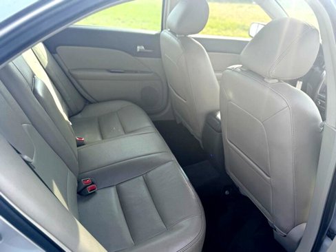 Used 2012 Ford Fusion SEL image 23