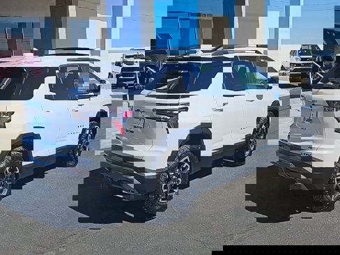 New 2026 Chevrolet Equinox ACTIV w/ Convenience Package III image 3