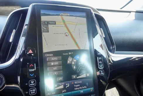 Certified 2017 Toyota Prius Prime Premium image 18