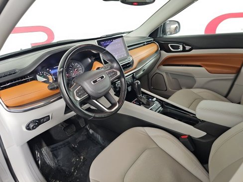 Certified 2022 Jeep Compass Limited image 9