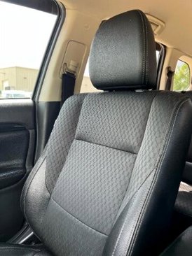 Used 2015 Mitsubishi Outlander SE image 16