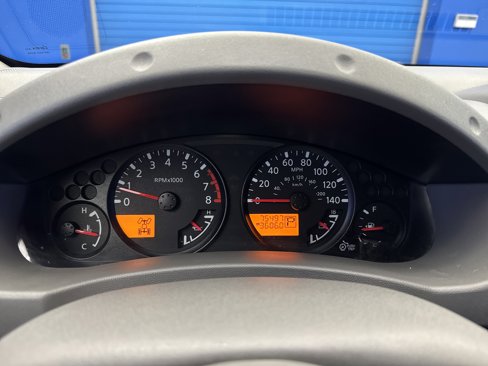 Used 2016 Nissan Frontier SV image 17