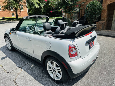 Used 2013 MINI Cooper Convertible image 8