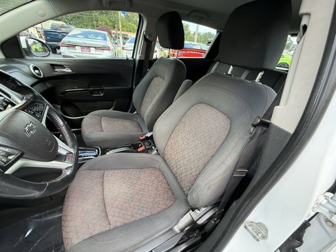 Used 2019 Chevrolet Sonic LT image 17